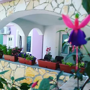 Ema & Sea Apartment's With Free Private Parking Croatia